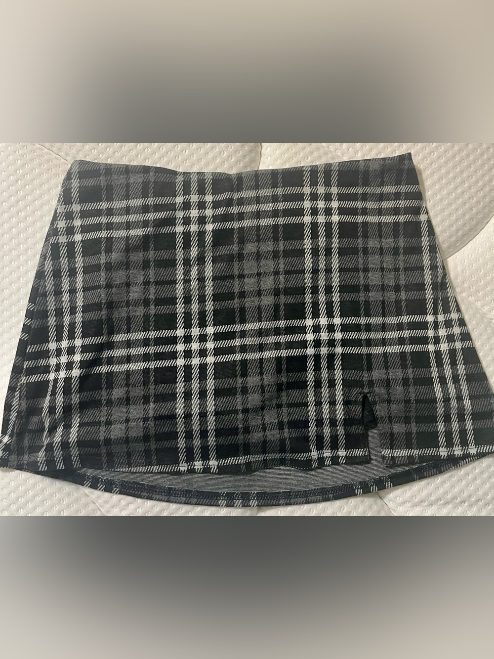 Black and White Plaid Knit Mini Skort